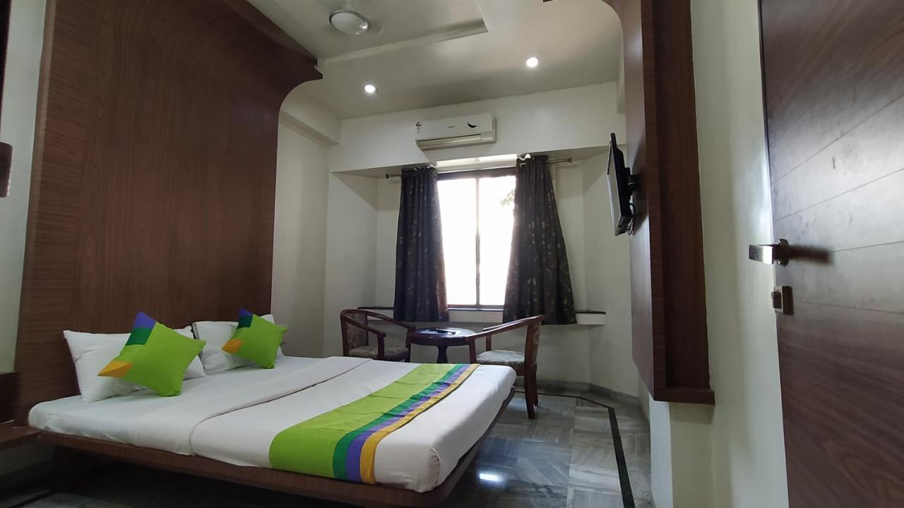 City Palace Hotel होटल सिटी पैलेस Nāsik Eksteriør bilde