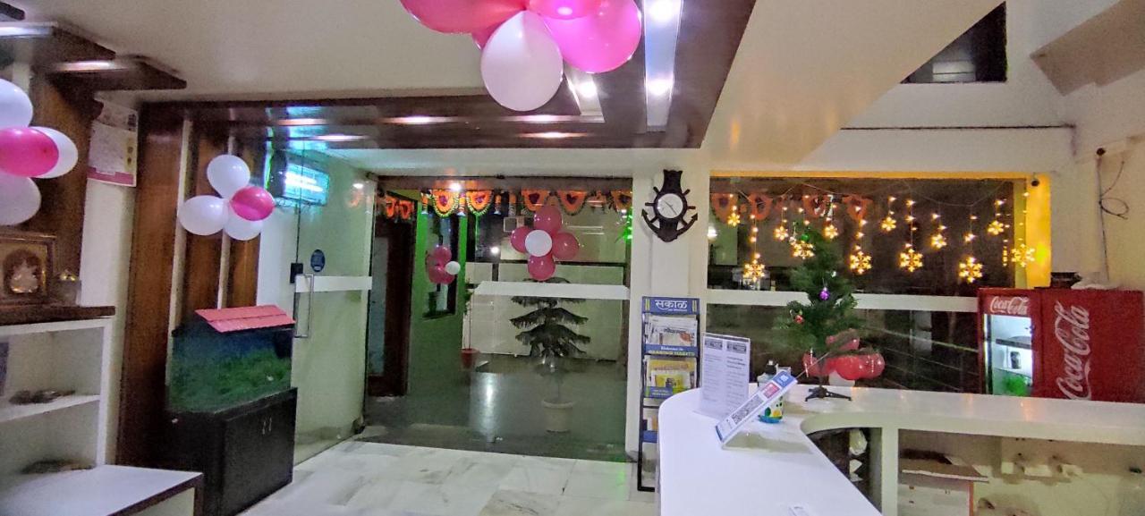 City Palace Hotel होटल सिटी पैलेस Nāsik Eksteriør bilde
