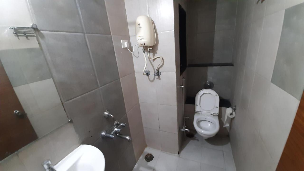 City Palace Hotel होटल सिटी पैलेस Nāsik Eksteriør bilde