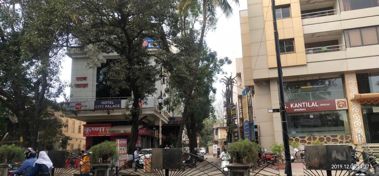 City Palace Hotel होटल सिटी पैलेस Nāsik Eksteriør bilde