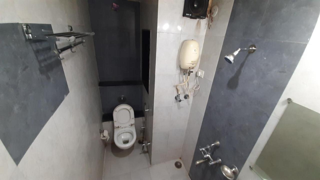 City Palace Hotel होटल सिटी पैलेस Nāsik Eksteriør bilde